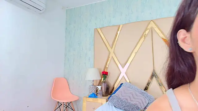 NicoleEsposito online show from February 5, 2:08 am