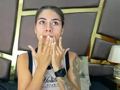 NicoleEsposito online show from October 16, 1:01 pm