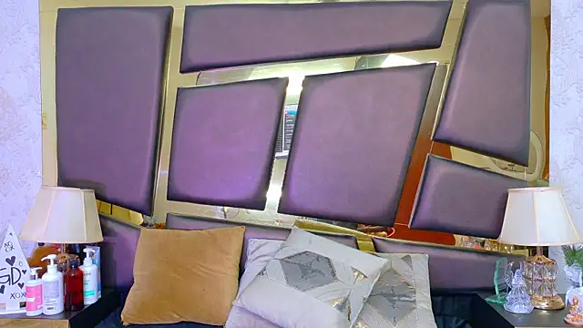 NicoleEsposito online show from April 1, 1:41 pm