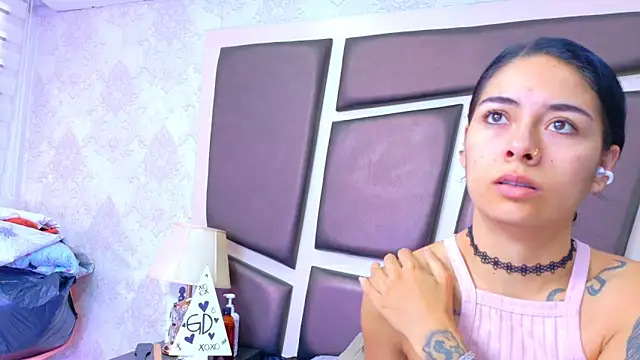 NicoleEsposito online show from May 14, 1:18 pm