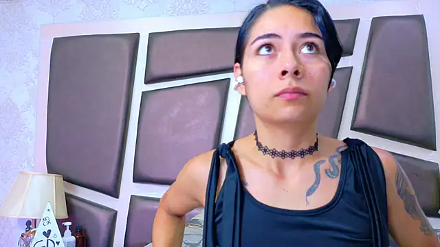 NicoleEsposito online show from May 15, 12:34 pm
