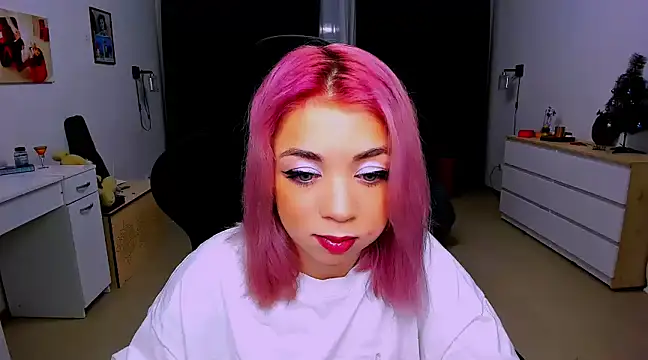 littleSiyfairy online show from December 3, 3:41 am