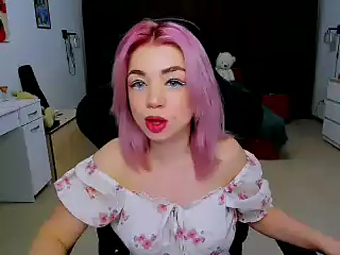 littleSiyfairy online show from December 4, 7:06 am