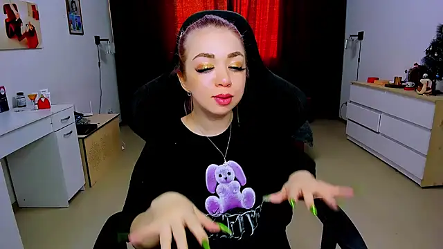 littleSiyfairy online show from January 13, 9:19 am
