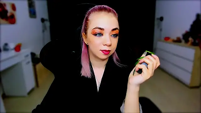 littleSiyfairy online show from January 17, 3:23 am