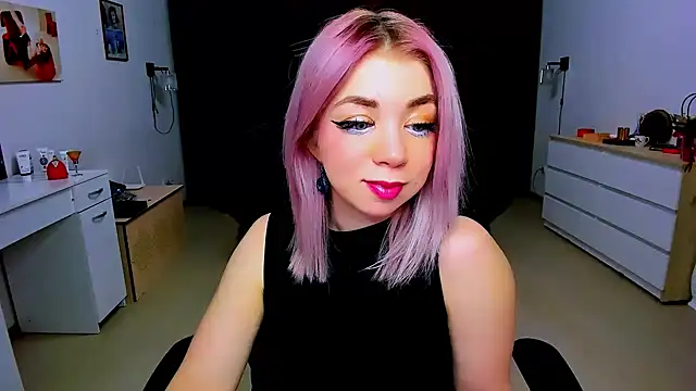 littleSiyfairy online show from January 20, 9:46 am