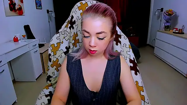 littleSiyfairy online show from February 7, 12:17 pm