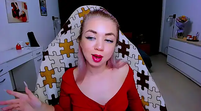 littleSiyfairy online show from February 7, 3:19 pm