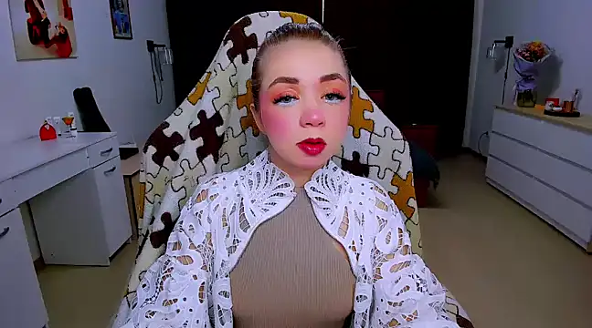 littleSiyfairy online show from February 11, 4:55 am