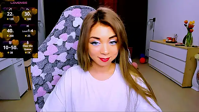 littleSiyfairy online show from March 11, 8:52 am