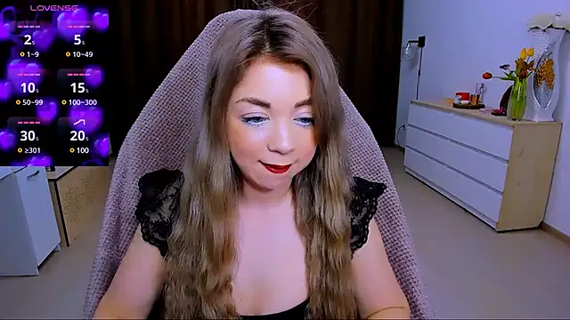 littleSiyfairy online show from March 13, 7:31 am