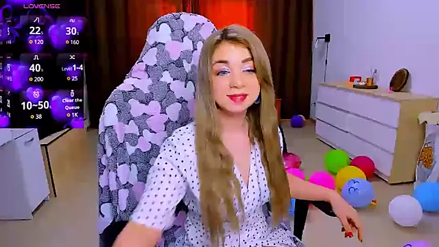 littleSiyfairy online show from March 21, 9:56 am