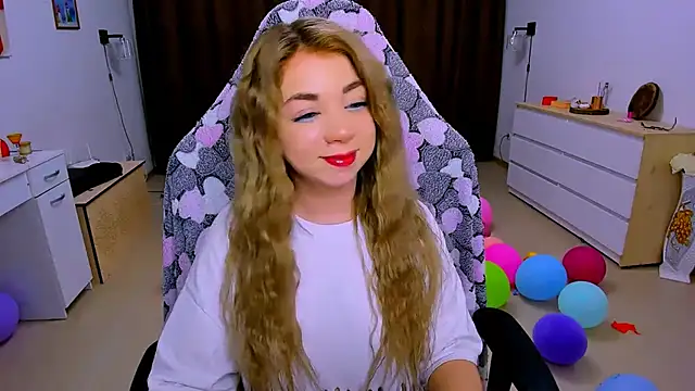 littleSiyfairy online show from March 23, 1:31 am