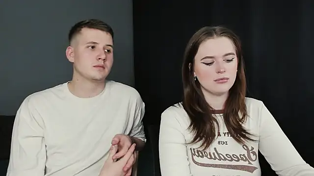 Pinku kitsune online show from March 14, 11:11 pm