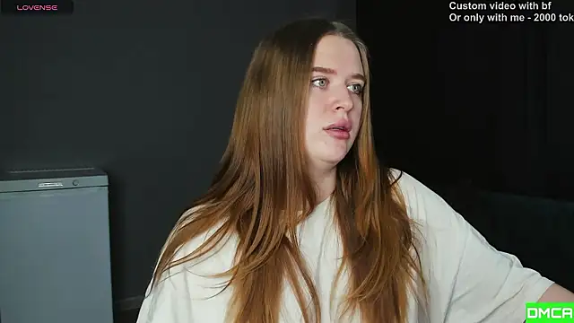 Pinku kitsune online show from February 11, 4:06 am