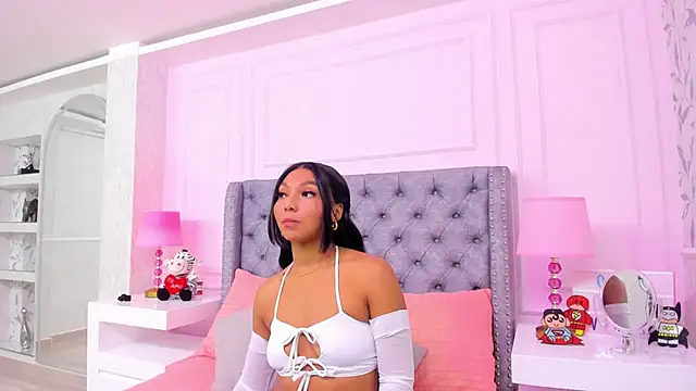 Snapshot of HaileeRoberts chatting on January 26, 12:43 pm HaileeRoberts online show from January 26, 12:43 pm
