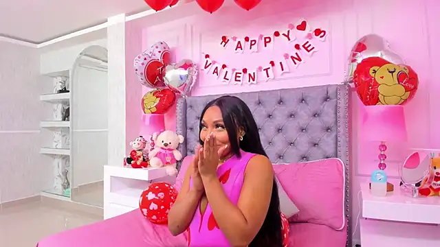 Snapshot of HaileeRoberts chatting on February 14, 12:14 pm HaileeRoberts online show from February 14, 12:14 pm