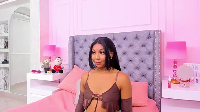 Snapshot of HaileeRoberts chatting on February 26, 12:14 pm HaileeRoberts online show from February 26, 12:14 pm