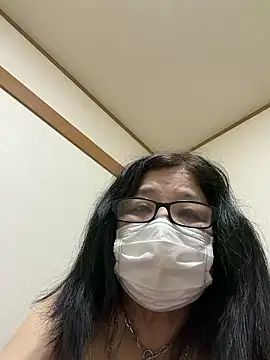 Snapshot of ryoko6681 chatting on April 5, 1:19 pm ryoko6681 online show from April 5, 1:19 pm