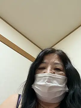Snapshot of ryoko6681 chatting on April 8, 1:44 pm ryoko6681 online show from April 8, 1:44 pm