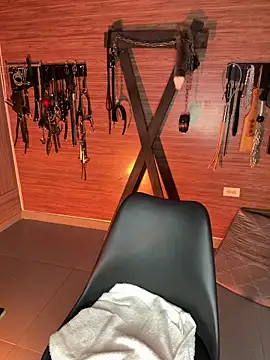 yey bdsm online show from April 26, 4:15 pm