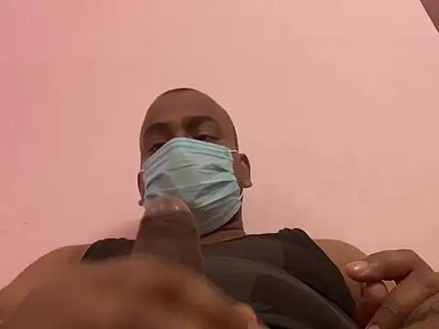 Snapshot of princeraj42 chatting on February 7, 11:01 am princeraj42 online show from February 7, 11:01 am