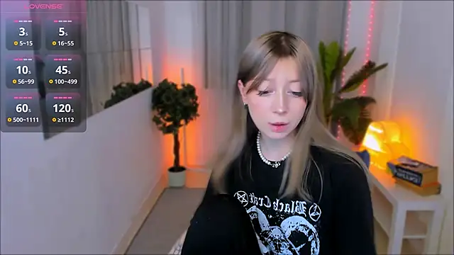 SaintGirl online show from February 23, 8:22 pm
