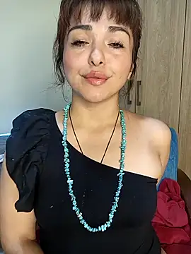 Snapshot of Winona-miu chatting on May 5, 7:33 pm Winona-miu online show from May 5, 7:33 pm