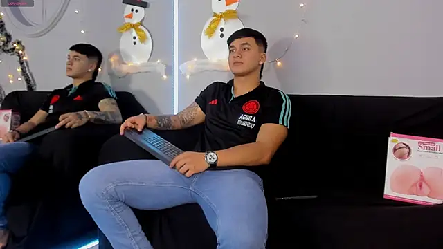 Cristopher strong online show from December 12, 3:37 pm
