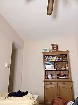 Snapshot of Sole_Love chatting on October 19, 3:18 am Sole Love online show from October 19, 3:18 am