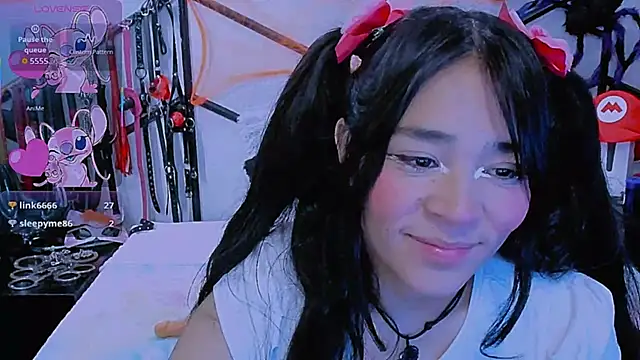 AlanaLuck online show from October 16, 7:15 pm