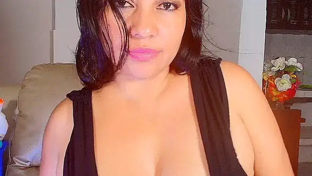 Snapshot of Natasha_Montero_ chatting on January 25, 5:51 pm Natasha Montero online show from January 25, 5:51 pm