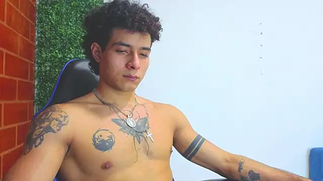 Demitryo online show from February 20, 2:08 am