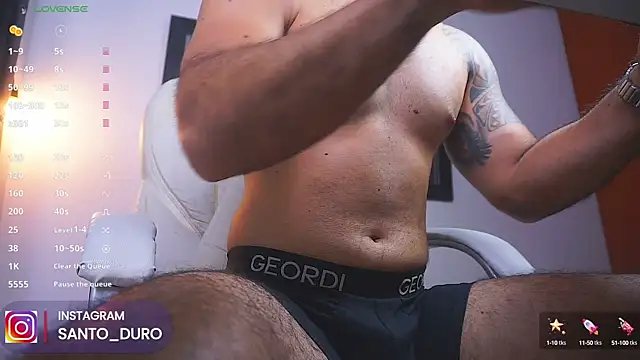 Snapshot of king_hard chatting on December 21, 4:19 am king hard online show from December 21, 4:19 am