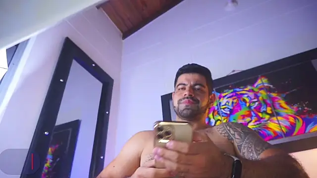 Snapshot of king_hard chatting on March 7, 4:13 am king hard online show from March 7, 4:13 am