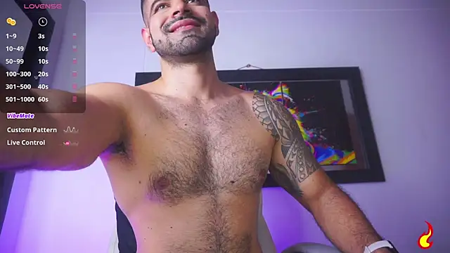 Snapshot of king_hard chatting on March 11, 2:32 am king hard online show from March 11, 2:32 am