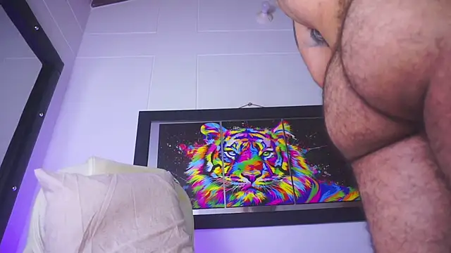 Snapshot of king_hard chatting on March 20, 7:14 am king hard online show from March 20, 7:14 am