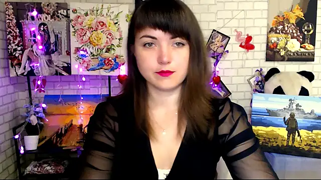 Snapshot of Darina_M_ chatting on October 18, 4:37 am Darina M online show from October 18, 4:37 am