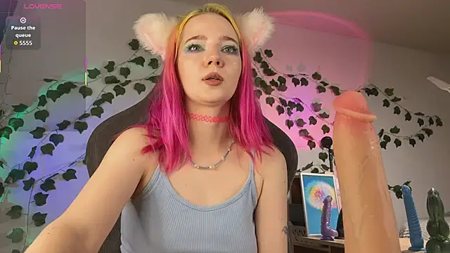 mariel a gold online show from November 4, 5:17 am