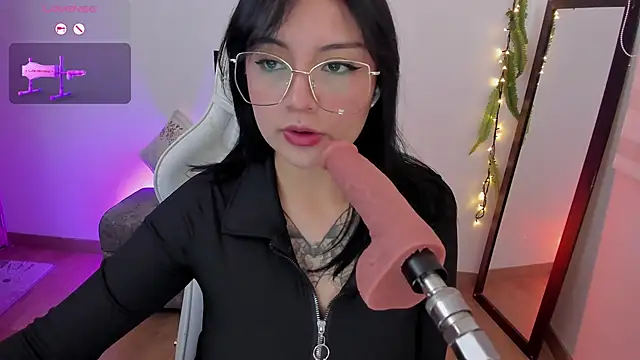 Hannya moon online show from April 27, 5:33 pm