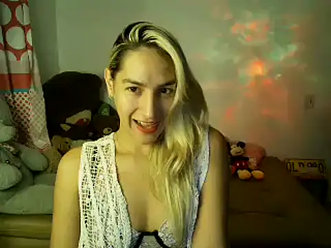 Snapshot of mandy_berrys chatting on February 26, 12:16 am mandy berrys online show from February 26, 12:16 am