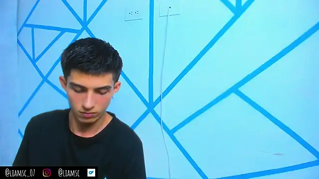 liam scott77 online show from October 4, 11:36 pm