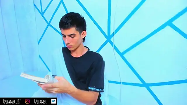 liam scott77 online show from October 10, 3:55 pm