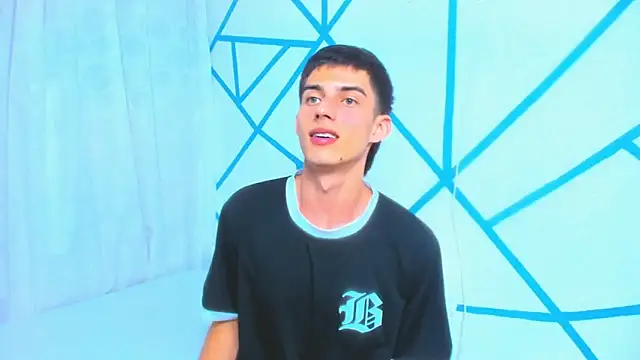 liam scott77 online show from November 3, 8:32 pm