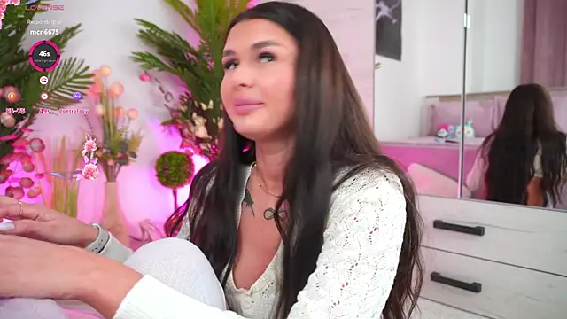 EmilyHudsson 1 online show from January 17, 6:02 pm