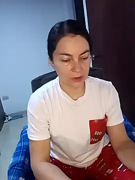 renata hot1 online show from February 4, 2:28 am