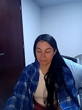 renata hot1 online show from February 8, 7:15 am