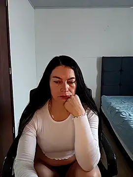 renata hot1 online show from March 14, 3:47 pm