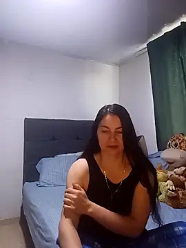 renata hot1 online show from March 18, 7:53 pm