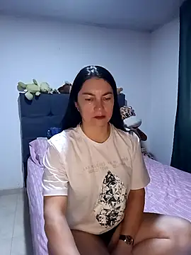 renata hot1 online show from September 12, 11:15 pm